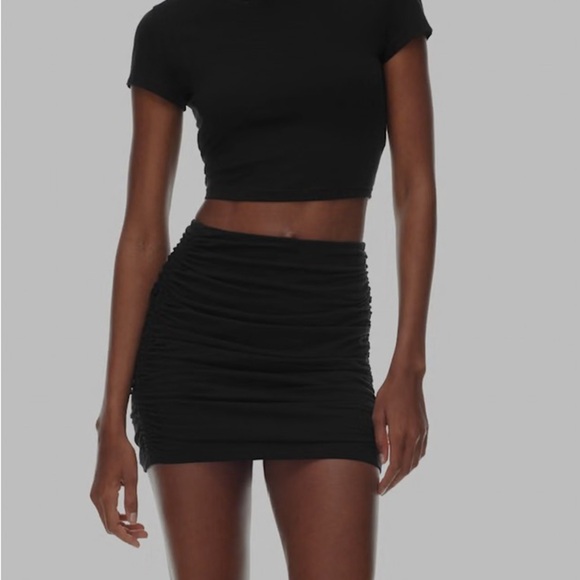 NWT Misguided Black Ruched Mini Skirt Size 0 - Picture 2 of 10